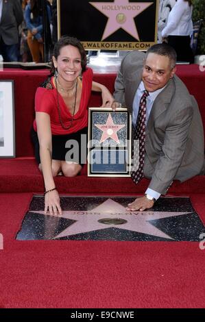 Los Angeles, CA, USA. 24. Oktober 2014. Jesse Belle Denver, Zachary Deutschendorf bei der Induktion Zeremonie für posthume Stern auf dem Hollywood Walk of Fame für John Denver, Hollywood Boulevard, Los Angeles, CA 24. Oktober 2014. Bildnachweis: Michael Germana/Everett Collection/Alamy Live-Nachrichten Stockfoto