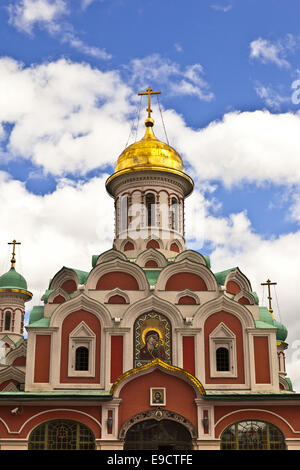 Kasaner Kathedrale, auch bekannt als die "Kathedrale der Muttergottes von Kazan', ist eine russische orthodoxe Kirche im Zentrum von Moskau. Stockfoto