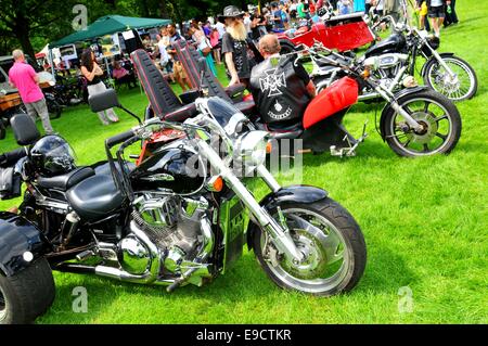 NOTTINGHAM, VEREINIGTES KÖNIGREICH. 1. Juni 2014: Detail ein Oldtimer Motorrad zu verkaufen in Nottingham, England. Stockfoto