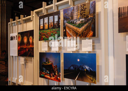 Rom, Italien. 24. Oktober 2014. . 24. Oktober 2014. Die Ausstellung "Frauen von Vision - die großen Fotografen von National Geographic" im Palazzo Madama. Es gibt 99 Fotografien in der Ausstellung von 11 Fotografinnen, die vom 25. Oktober 2014 bis 11. Januar 2015 läuft. © Elena Aquila/Pacific Press/Alamy Live News Bildnachweis: pazifische Presse/Alamy Live-Nachrichten Stockfoto