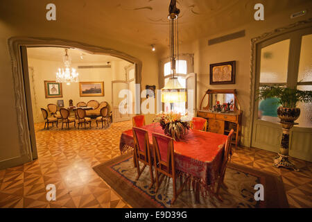 Esszimmer von der Casa Mila (La Pedrera) von Antoni Gaudi in Barcelona, Katalonien, Spanien. Stockfoto