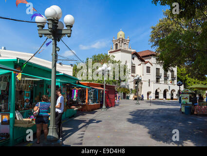 Stände in Los Angeles Plaza, El Pueblo de Los Angeles State Historic Park (Plaza Historic District), Los Angeles, Kalifornien, USA Stockfoto