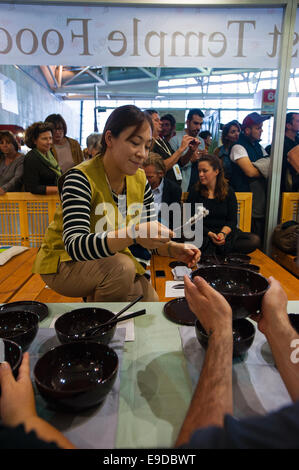 Lingotto Fiere, Turin, Italien. 25. Oktober 2014.  Salone del Gusto e Terra Madre - koreanische Stand Credit: wirklich einfach Star/Alamy Live-Nachrichten Stockfoto