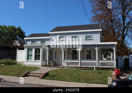 Vernacular Schindeln Häuschen, gebaut ca. 1849 in Tottenville, Staten Island, New York Stockfoto