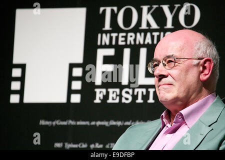 Tokio, Japan. 25. Oktober 2014. Tony Rayns,: Tony Rayns britischer Schriftsteller, Kommentator, Film Festival Programmierer und Drehbuchautor besucht die "SAMURAI Award sprechen Sondersitzung" TOHO Kinos in Roppongi am 25. Oktober 2014, Tokio, Japan. Film-Regisseur Takeshi Kitano sprach über die "jetzt und die Zukunft des japanischen Film" mit Tony Rayns und Christian Jeune, Jurys des japanischen Kinos Splash und jungen japanischen Film maker Gewinner der PFF Award 2014 und Student Filmfestivals in Japan. Takeshi Kitano und Tim Burton sind die ersten Direktoren, dem SAMURAI ausgezeichnet, die in diesem Jahr entsteht. Die 27 Stockfoto