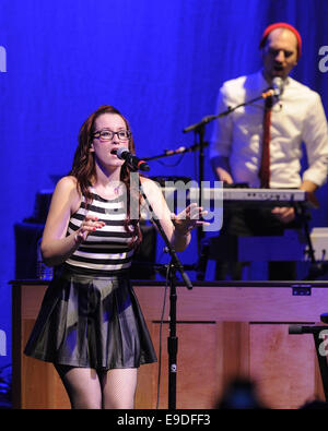 Ingrid Michaelson führt in The Danforth Music Hall.  Mitwirkende: Ingrid Michaelson Where: Toronto, Kanada bei: 22. April 2014 Stockfoto