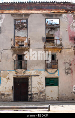 Typische Ansicht an der Straße in Havanna (Altstadt) Stockfoto