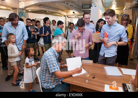 Hong Kong, 6 September 2014Opening Martin Parr-Foto-Ausstellung in der Galerie Blindspot in Wong Chuk Hang auf HK Island. Stockfoto