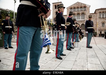 Thessaloniki, Griechenland. 26. Oktober 2014. Verherrlichung Zeremonie in der Kirche Saint Demetrius der Patron Saint of Thessaloniki, Griechenland am 26. Oktober 2014. Bildnachweis: Konstantinos Tsakalidis/Alamy Live-Nachrichten Stockfoto
