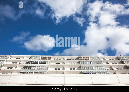 Das Brunswick Centre, London, England - Grad II aufgeführten Immobilien entworfen von Patrick Hodgkinson brutalistischen Stil Stockfoto