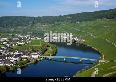 Panoramablick auf Niederemmel und Piesport Dörfer Mosel Deutschland Stockfoto