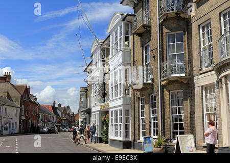 Das berühmte Swan Hotel auf dem Marktplatz, Southwold, Suffolk UK Stockfoto