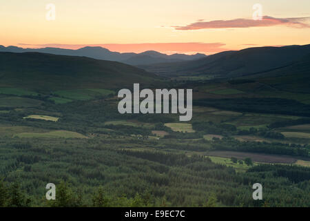 Farbbild des Sonnenuntergangs über Glen fruin Stockfoto