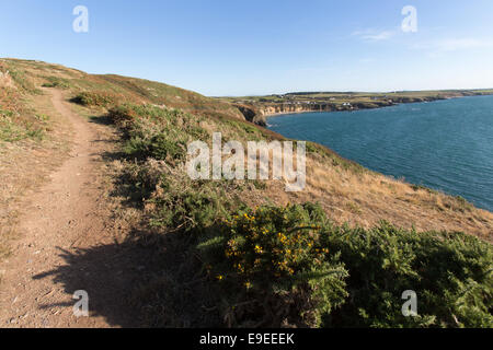 Wales Küstenweg in Nord-Wales. Malerische Aussicht vom Abschnitt Anglesey Westküste von Wales Küstenweg. Stockfoto