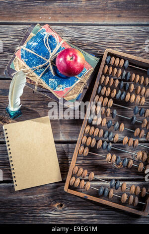 Alten Abakus und Hinweise zur Mathematik Klassen Stockfoto