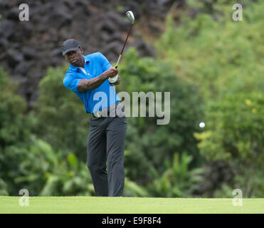 Haikou, China. Okt. 2014. Der niederländische Fußballer Clarence Seedorf ist der einzige Spieler, der die Champions League mit 3 verschiedenen Vereinen gewonnen hat Credit: Jayne Russell/Alamy Live News Stockfoto