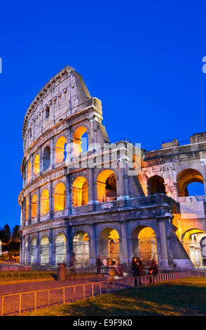 Kolosseum Rom Italien-Nacht Stockfoto