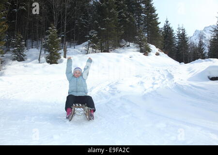 Kind im winter Stockfoto