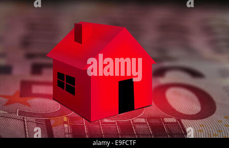 Haus über 500 Euro Scheine Stockfoto