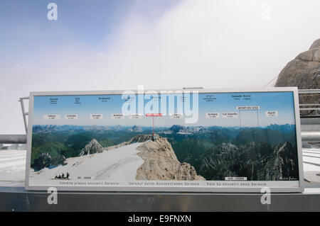 Mount Marmolada im Nordosten Italiens. Der höchste Berg der Dolomiten Stockfoto