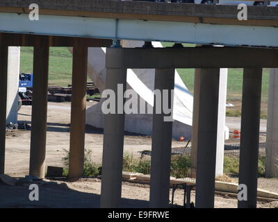 Zwei Calatrava Brücken über Trinity Stockfoto