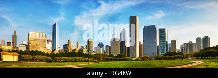 Downtown Chicago von Grant Park aus gesehen Stockfoto