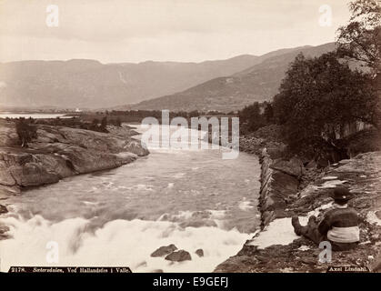 Dieses Foto fängt die malerische Landschaft von Sætersdalen in Valle, Aust-Agder, Norwegen ein. Von Axel Lindahl aufgenommen, zeigt es die malerische Schönheit des Setesdal-Tals und seiner natürlichen Umgebung. Stockfoto