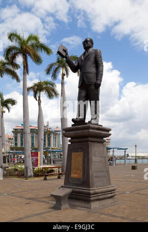 Statue von Sir Seewoosagur Ramgoolam, Caudan Waterfront, Port Louis, Mauritius Stockfoto