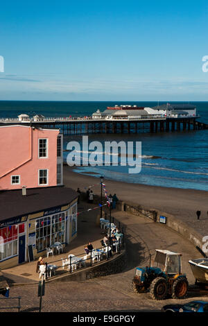 Cromer Slipanlage und Pier. Norfolk Stockfoto