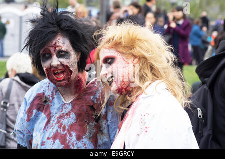 Montreal Zombie Walk. Ein Zombie Spaziergang ist eine öffentliche Veranstaltung, wo Teilnehmer Spaziergang als Zombies verkleidet Stockfoto