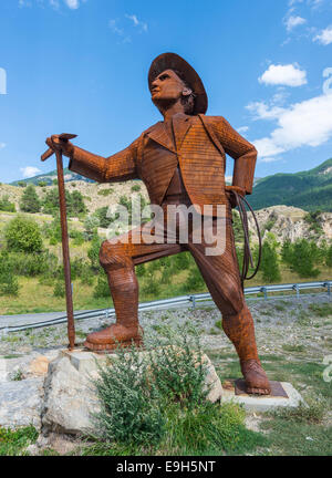 Metall-Statue für den britischen Bergsteiger Edward Whymper, vom Künstler Christian Burger, Département Hautes-Alpes Stockfoto