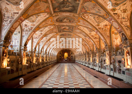 Statuen in der Renaissance Antiquarium oder Hall of Antiquities in der Münchner Residenz, München, obere Bayern, Bayern, Deutschland Stockfoto