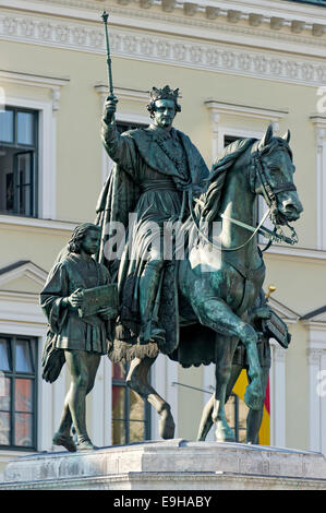 Bronzene Reiterstatue von König Ludwig i. von Bayern, München, Upper Bavaria, Bavaria, Germany Stockfoto