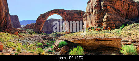 Rainbow Bridge naturale, Rainbow Bridge National Monument, Heiligtum der Navajo-Indianer, Utah, USA Stockfoto