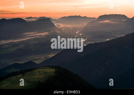 Inntal in den frühen Morgenstunden, Wörgl, Tirol Niederungen, Tirol, Österreich Stockfoto