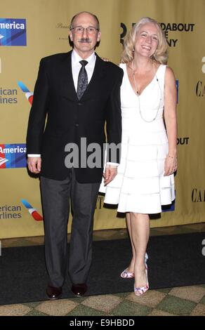 Premiere nach Party für das Broadway Kabarett im Studio 54 - Ankünfte.  Mitwirkende: Gast wo: New York, New York, Vereinigte Staaten von Amerika bei: 25. April 2014 Stockfoto