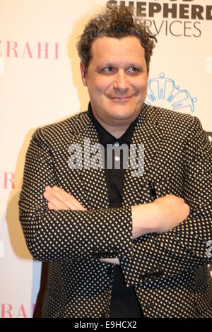 Good Shepherd Frühjahrsprognose Party Hosted By Isaac Mizrahi mit: Isaac Mizrahi Where: New York, New York, Vereinigte Staaten von Amerika bei: 25. April 2014 Stockfoto