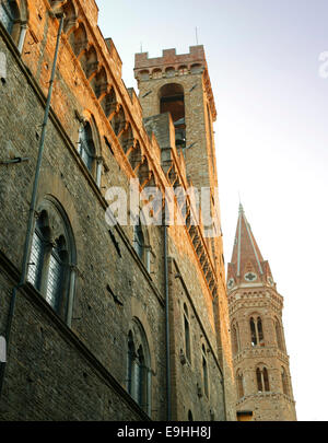 Florenz oder Firenze (auch einmal Fiorenza oder Florentia genannt) ist die Hauptstadt der italienischen Region Toskana Stockfoto