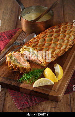 Lachs Coulibiac. Saumon En Croûte Koulibiac. Stockfoto