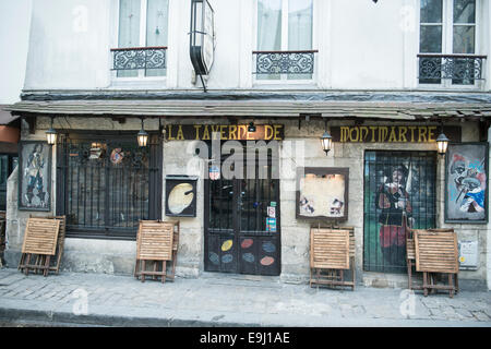 Außerhalb der typisch französischen Restaurants in der französischen Hauptstadt Paris Stockfoto