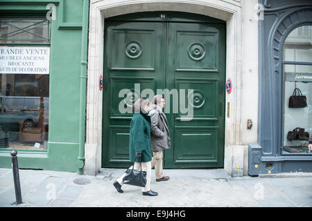 Einzigartige und dekorativen Türen der französischen Stadt der Liebe Paris Stockfoto