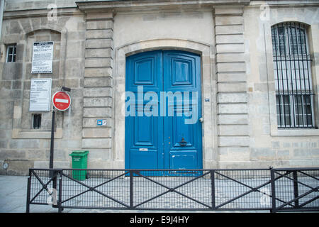 Einzigartige und dekorativen Türen der französischen Stadt der Liebe Paris Stockfoto