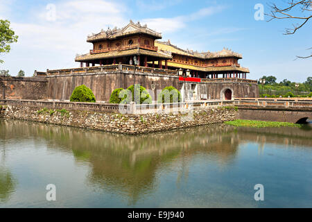 Eingang der Zitadelle, Hue, Vietnam. UNESCO-Weltkulturerbe. Stockfoto