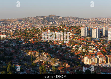 Gecekondu Siedlung, Blick von der Burg, Ankara, Zentralregion Anatolien, Anatolien, Türkei Stockfoto