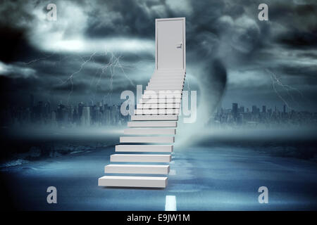 Zusammengesetztes Bild der Treppe zum Tür Stockfoto