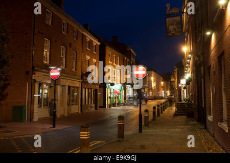 Vogel-Straße bei Nacht, Lichfield, Staffordshire, England, UK Stockfoto