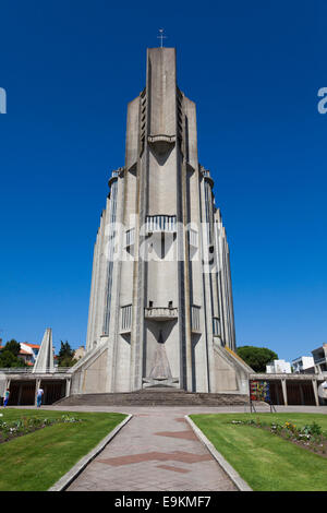 Außen an der Kirche Notre-Dame in Royan Frankreich Stockfoto