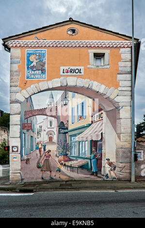 Werbung für Nougat Canard Sauvage und Trompe-l ' oeil Wandgemälde entlang der Route Nationale 7 / RN7 an Loriol-Sur-Drôme, Frankreich Stockfoto