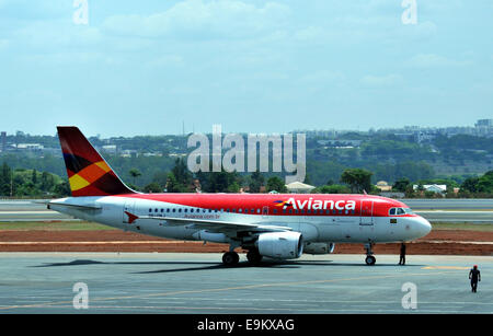 Airbus A 319 der Avianca Airways Flughafen Brasilia Brasilien Stockfoto