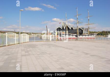 Das Riverside Museum und Großsegler von Govan Waterfront in Glasgow, Schottland Stockfoto